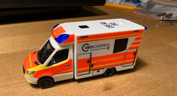 ambulance herpa